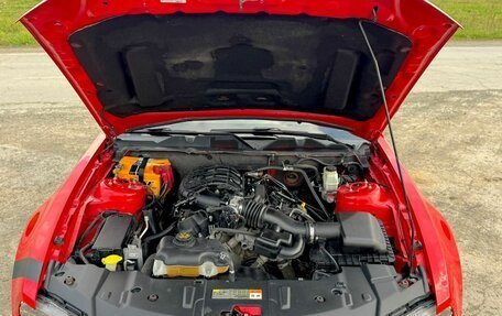 Ford Mustang VI рестайлинг, 2013 год, 2 100 000 рублей, 10 фотография