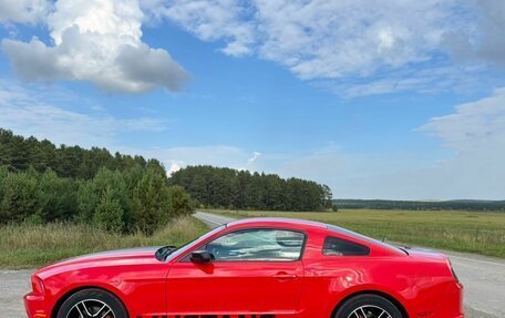 Ford Mustang VI рестайлинг, 2013 год, 2 100 000 рублей, 7 фотография