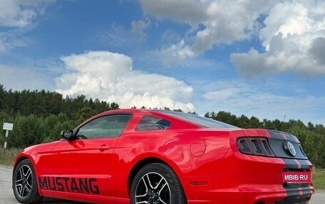 Ford Mustang VI рестайлинг, 2013 год, 2 100 000 рублей, 4 фотография