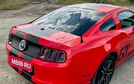 Ford Mustang VI рестайлинг, 2013 год, 2 100 000 рублей, 9 фотография