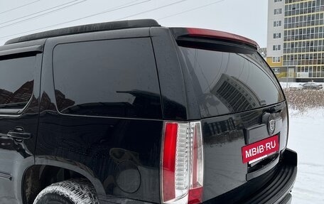 Cadillac Escalade III, 2007 год, 1 850 000 рублей, 10 фотография