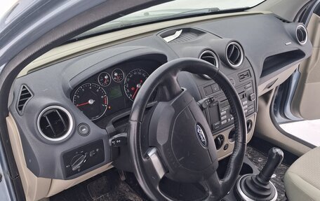 Ford Fiesta, 2006 год, 395 000 рублей, 6 фотография