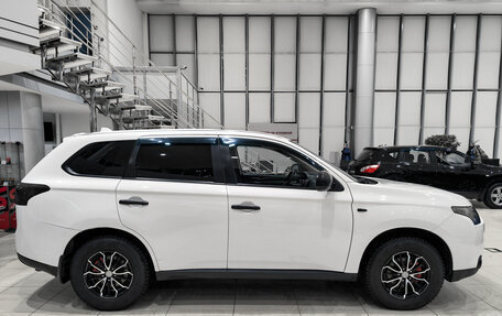 Mitsubishi Outlander III рестайлинг 3, 2014 год, 1 420 000 рублей, 8 фотография