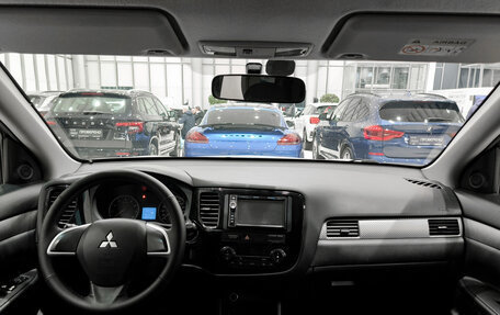 Mitsubishi Outlander III рестайлинг 3, 2014 год, 1 420 000 рублей, 18 фотография