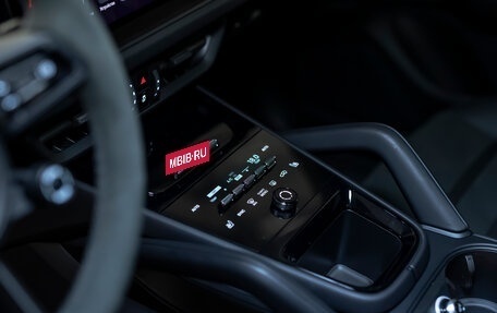 Porsche Cayenne III, 2024 год, 23 990 000 рублей, 18 фотография