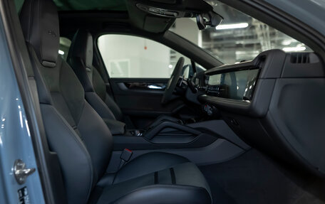 Porsche Cayenne III, 2024 год, 23 990 000 рублей, 28 фотография