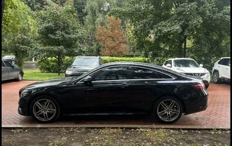 Mercedes-Benz E-Класс, 2018 год, 3 850 000 рублей, 4 фотография