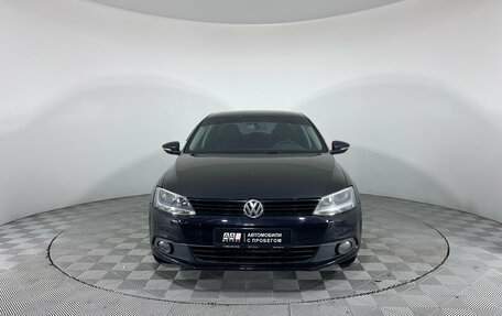 Volkswagen Jetta VI, 2013 год, 999 000 рублей, 2 фотография