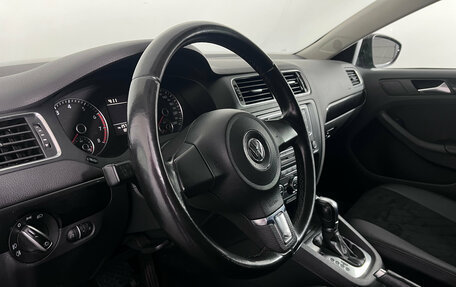 Volkswagen Jetta VI, 2013 год, 999 000 рублей, 12 фотография