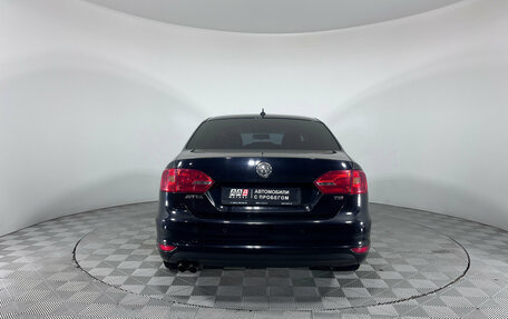 Volkswagen Jetta VI, 2013 год, 999 000 рублей, 6 фотография