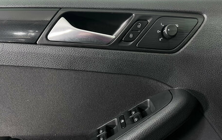 Volkswagen Jetta VI, 2013 год, 999 000 рублей, 13 фотография