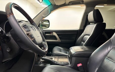 Toyota Land Cruiser 200, 2011 год, 2 870 000 рублей, 10 фотография