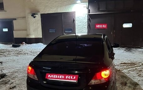 Hyundai Solaris II рестайлинг, 2011 год, 600 000 рублей, 5 фотография