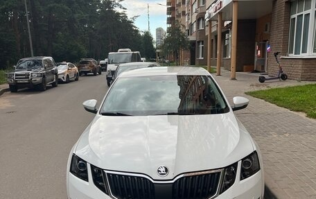 Skoda Octavia, 2018 год, 999 000 рублей, 1 фотография