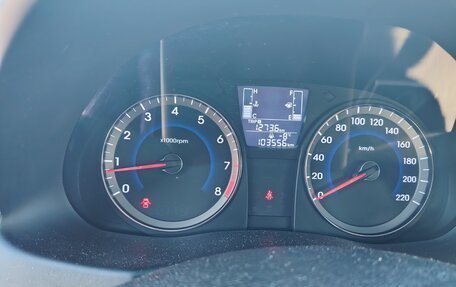 Hyundai Solaris II рестайлинг, 2014 год, 1 059 000 рублей, 12 фотография