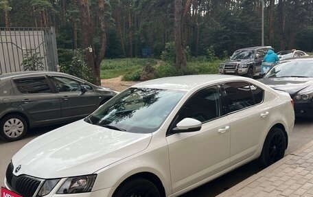 Skoda Octavia, 2018 год, 999 000 рублей, 3 фотография
