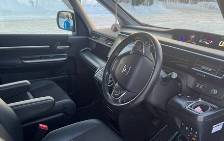 Honda Stepwgn IV, 2018 год, 2 500 000 рублей, 7 фотография