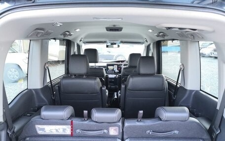 Honda Stepwgn IV, 2018 год, 2 500 000 рублей, 17 фотография