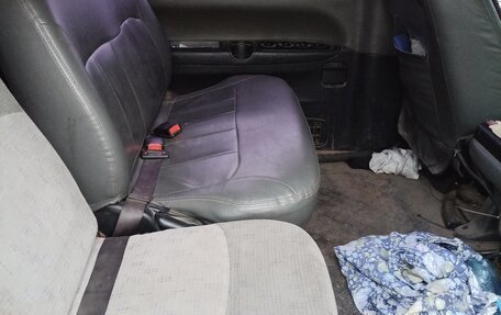 Hyundai Starex I рестайлинг, 2004 год, 700 000 рублей, 9 фотография