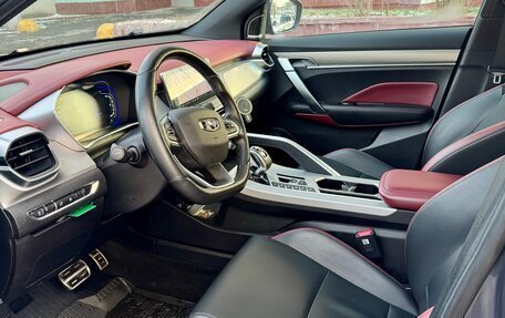 Geely Coolray I, 2022 год, 1 800 000 рублей, 5 фотография