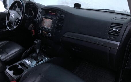 Mitsubishi Pajero IV, 2011 год, 1 790 000 рублей, 9 фотография