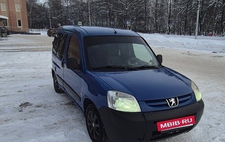 Peugeot Partner II рестайлинг 2, 2011 год, 400 000 рублей, 2 фотография