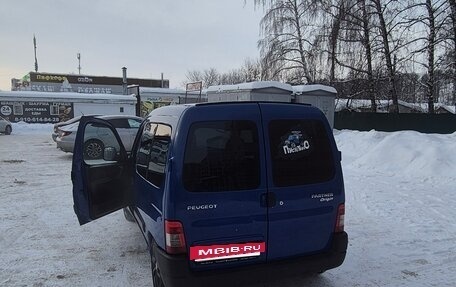 Peugeot Partner II рестайлинг 2, 2011 год, 400 000 рублей, 11 фотография