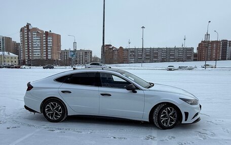 Hyundai Sonata VIII, 2020 год, 2 400 000 рублей, 3 фотография