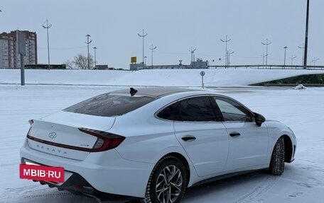 Hyundai Sonata VIII, 2020 год, 2 400 000 рублей, 4 фотография