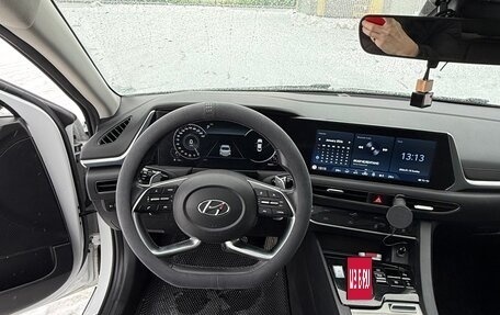 Hyundai Sonata VIII, 2020 год, 2 400 000 рублей, 18 фотография