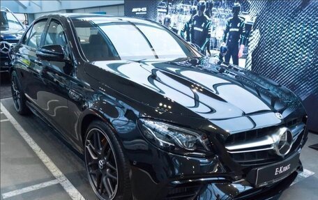 Mercedes-Benz E-Класс AMG, 2018 год, 9 000 000 рублей, 3 фотография