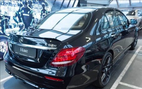 Mercedes-Benz E-Класс AMG, 2018 год, 9 000 000 рублей, 4 фотография