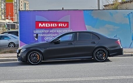 Mercedes-Benz E-Класс AMG, 2018 год, 9 000 000 рублей, 6 фотография