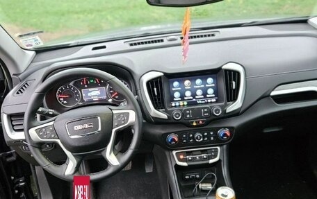 GMC Terrain, 2023 год, 2 650 000 рублей, 23 фотография