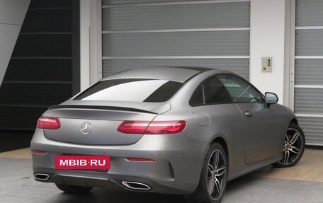 Mercedes-Benz E-Класс, 2019 год, 4 457 000 рублей, 2 фотография