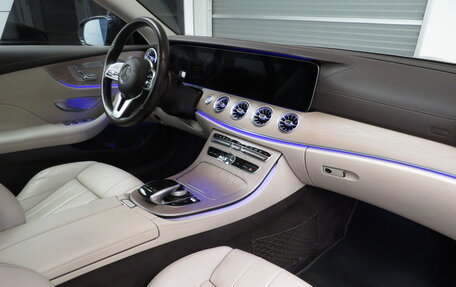 Mercedes-Benz E-Класс, 2019 год, 4 457 000 рублей, 5 фотография