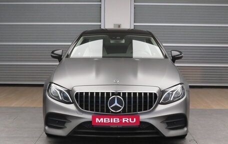 Mercedes-Benz E-Класс, 2019 год, 4 457 000 рублей, 13 фотография