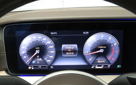 Mercedes-Benz E-Класс, 2019 год, 4 457 000 рублей, 28 фотография