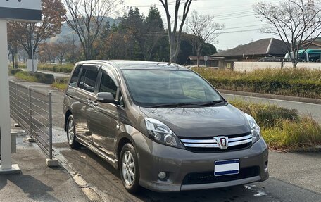 Toyota ISis I, 2016 год, 1 050 000 рублей, 1 фотография