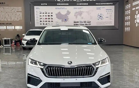 Skoda Octavia IV, 2021 год, 2 100 000 рублей, 2 фотография