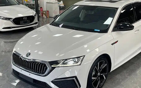 Skoda Octavia IV, 2021 год, 2 100 000 рублей, 4 фотография