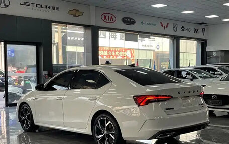 Skoda Octavia IV, 2021 год, 2 100 000 рублей, 6 фотография