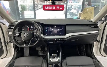 Skoda Octavia IV, 2021 год, 2 100 000 рублей, 7 фотография