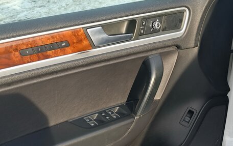 Volkswagen Touareg III, 2013 год, 1 750 000 рублей, 12 фотография