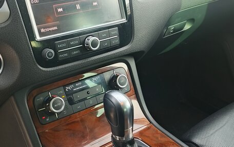 Volkswagen Touareg III, 2013 год, 1 750 000 рублей, 13 фотография