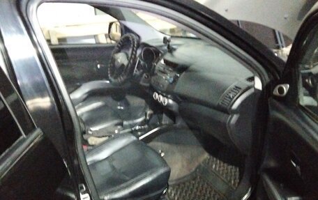 Mitsubishi Outlander III рестайлинг 3, 2008 год, 1 150 000 рублей, 4 фотография