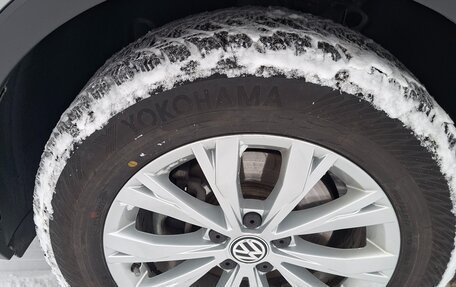 Volkswagen Tiguan II, 2017 год, 1 840 000 рублей, 12 фотография