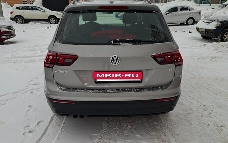 Volkswagen Tiguan II, 2017 год, 1 840 000 рублей, 5 фотография