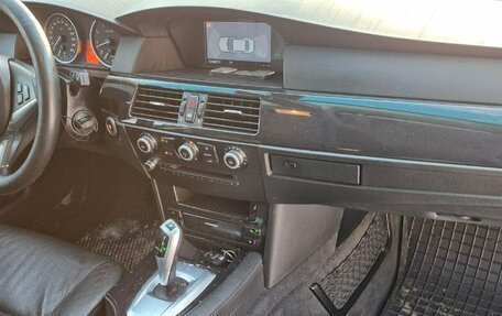 BMW 5 серия, 2009 год, 550 000 рублей, 5 фотография