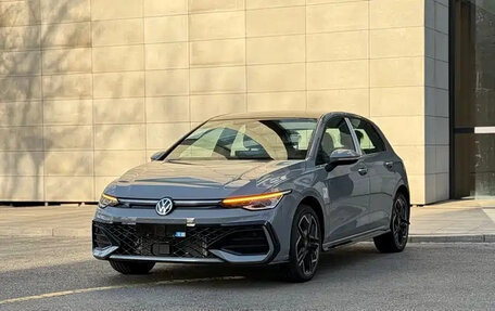 Volkswagen Golf VIII, 2025 год, 2 750 000 рублей, 10 фотография